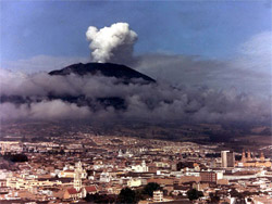 ���������� ������� ������-����-���� 1985 ���� � ��������